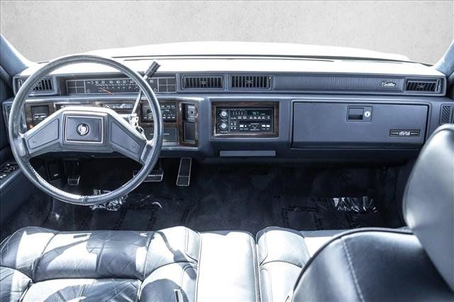 Used 1989 Cadillac De Ville Sedan FWD image 15