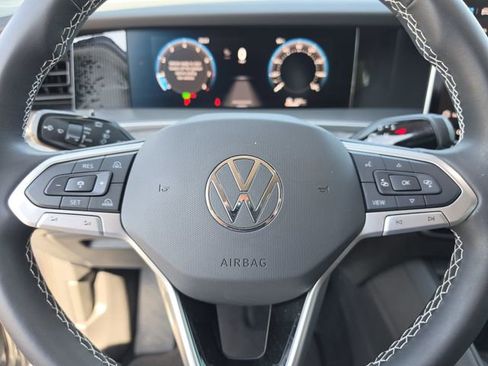 Used 2025 Volkswagen Tiguan S FWD image 36