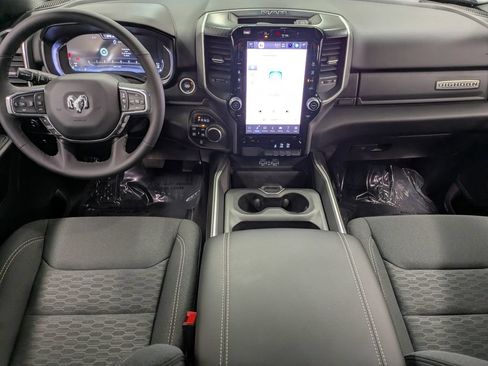 Used 2025 RAM 1500 Big Horn AWD/4WD image 24