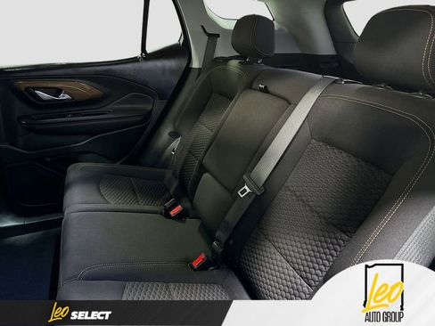 Used 2021 GMC Terrain SLE w/ Driver Convenience Package FWD image 26