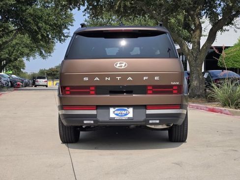 Used 2025 Hyundai Santa Fe Limited FWD image 6