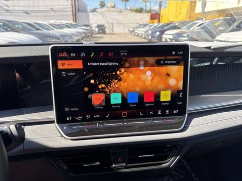 New 2026 Volkswagen Tiguan SE AWD/4WD image 23