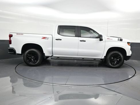 Used 2025 Chevrolet Silverado 1500 Custom Trail Boss AWD/4WD image 7