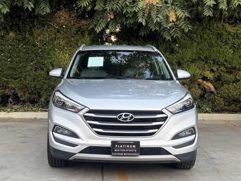 Used 2017 Hyundai Tucson Sport FWD image 2