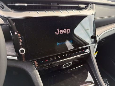 New 2026 Jeep Grand Cherokee Altitude AWD/4WD image 16