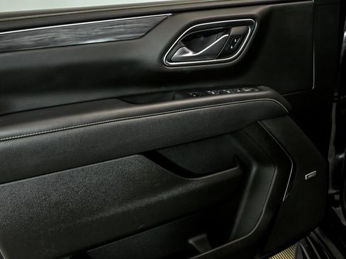 Used 2021 GMC Yukon SLT image 9