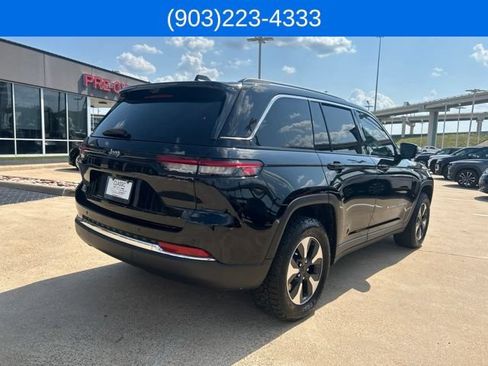 Used 2022 Jeep Grand Cherokee Limited 4xe w/ Luxury Tech Group II AWD/4WD image 14