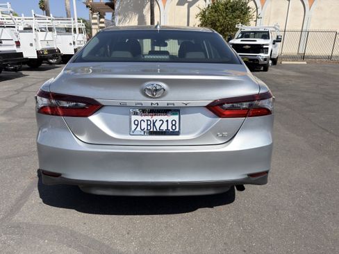 Used 2022 Toyota Camry LE w/ Convenience Package FWD image 35