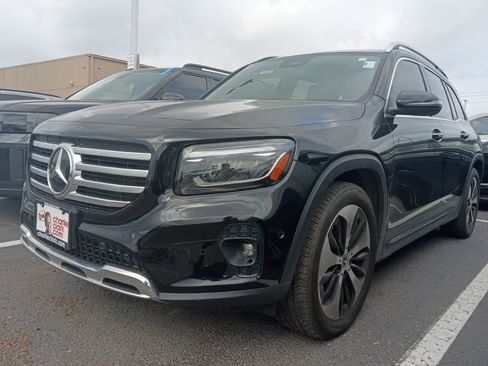 Used 2024 Mercedes-Benz GLB 250 image 1