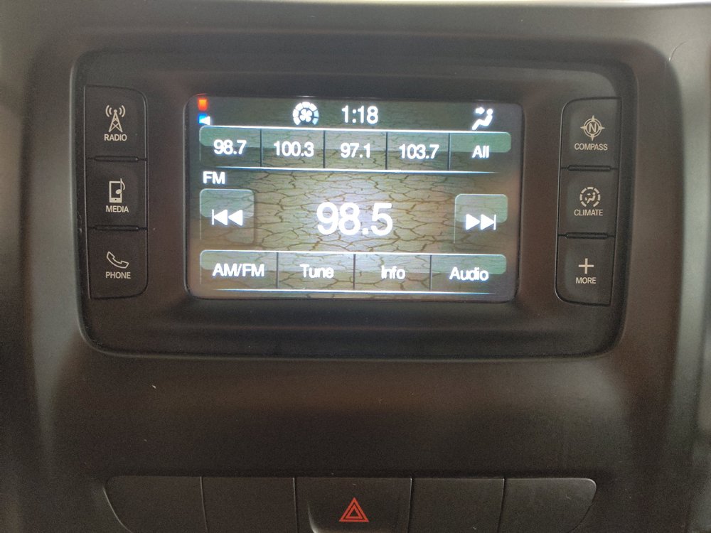 Used 2014 Jeep Cherokee Latitude FWD image 25