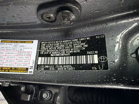 Used 2022 Toyota C-HR Limited image 30