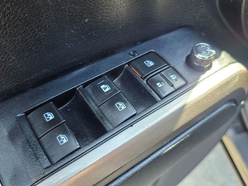 Used 2018 Toyota Tacoma SR5 image 24