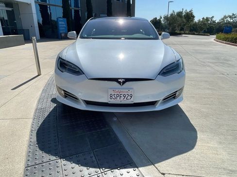 Used 2020 Tesla Model S Long Range Plus AWD/4WD image 2