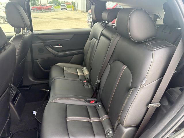 Used 2024 MAZDA CX-90 3.3 Turbo w/ Select Package AWD/4WD image 24
