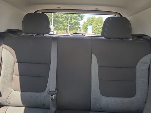 Used 2022 Chevrolet TrailBlazer LT w/ Convenience Package FWD image 31
