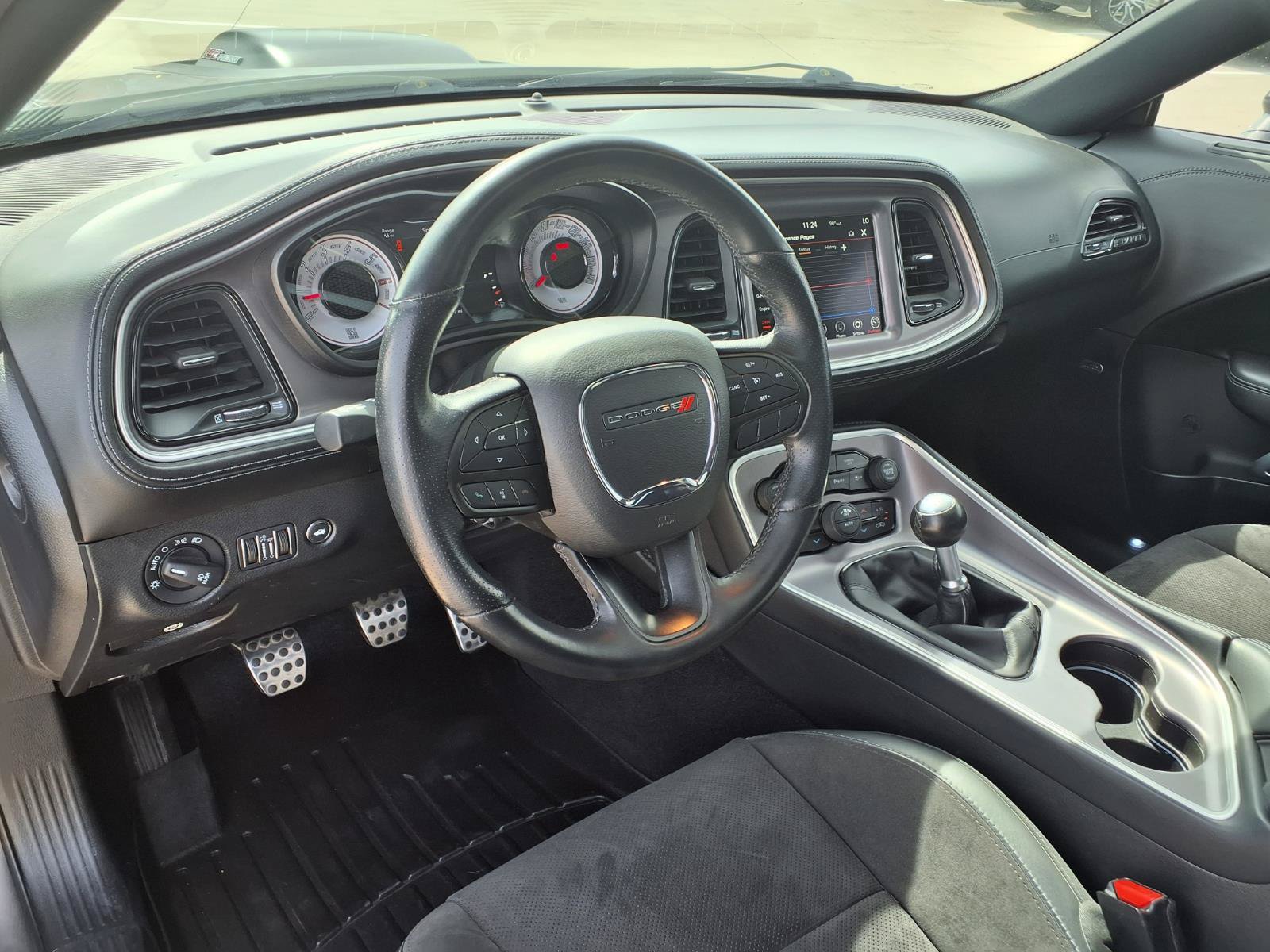 Used 2022 Dodge Challenger R/T Scat Pack w/ Shaker Package RWD image 11
