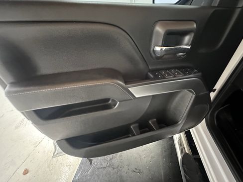 Used 2018 Chevrolet Silverado 1500 LT w/ All Star Edition image 35