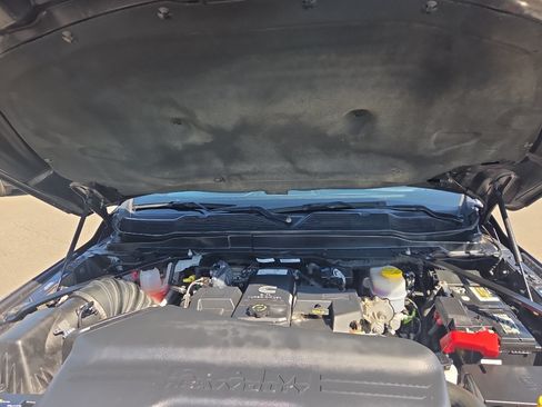 Used 2019 RAM 2500 Limited AWD/4WD image 13