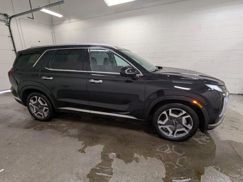 Used 2025 Hyundai Palisade Limited AWD/4WD image 2