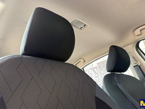 Used 2025 Nissan Versa SV FWD image 19