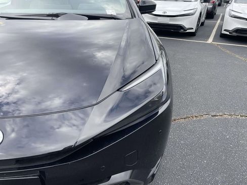 New 2026 Toyota Prius XLE image 17