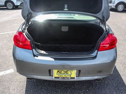 Used 2015 INFINITI Q40 w/ Navigation Package RWD image 34
