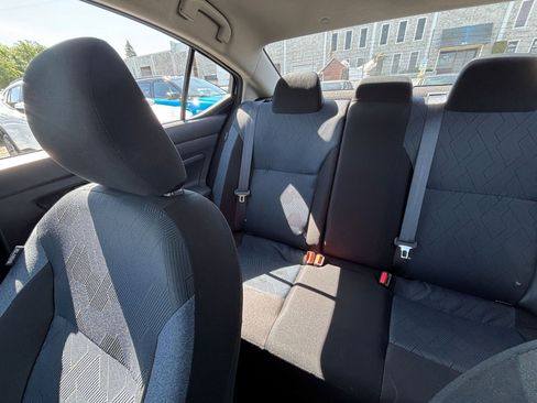 Used 2025 Nissan Versa SV FWD image 37