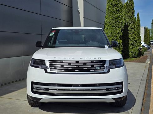 New 2025 Land Rover Range Rover Autobiography image 3