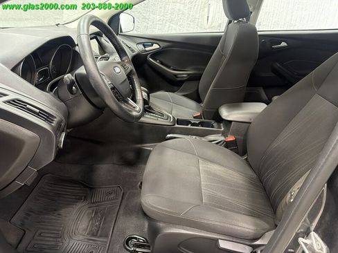 Used 2017 Ford Focus SEL w/ Cold Weather Package FWD image 23