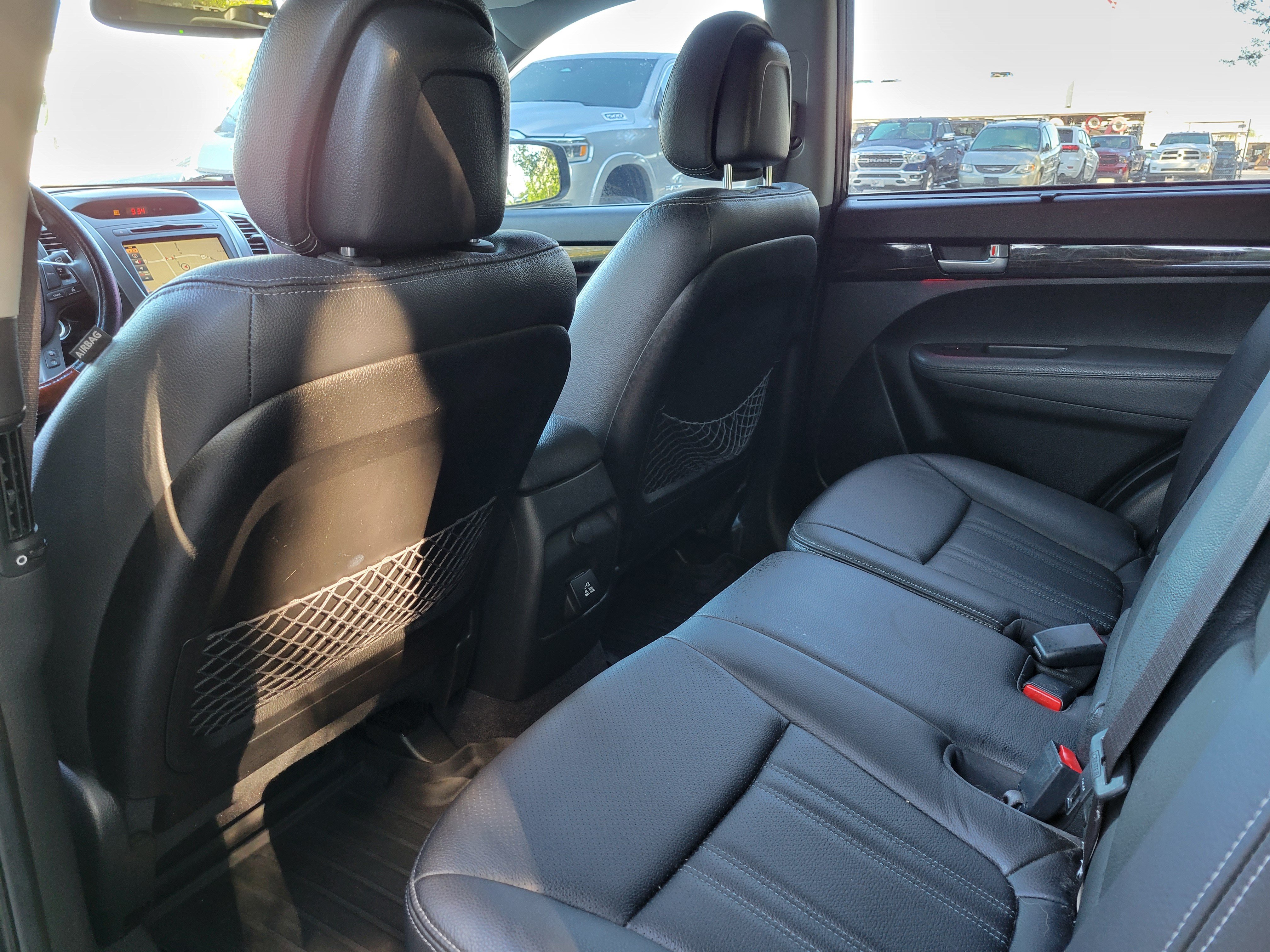 Used 2014 Kia Sorento EX w/ EX V6 Touring Package FWD image 9