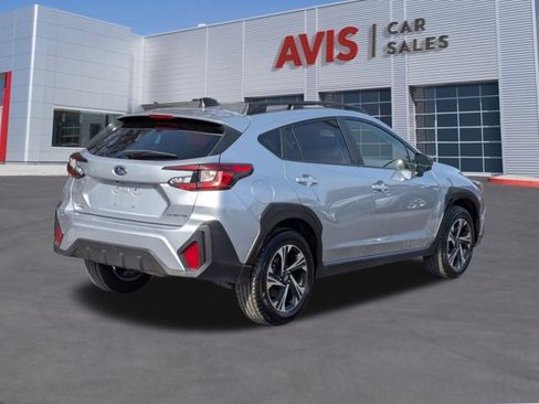 Used 2024 Subaru Crosstrek 2.0i Premium image 6