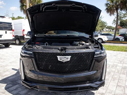 Used 2021 Cadillac Escalade Sport w/ LPO, ONYX Package RWD image 51