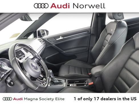 Used 2017 Volkswagen Golf 4-Door AWD/4WD image 16