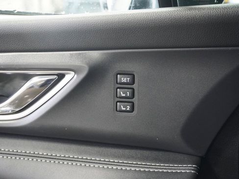 Used 2024 Subaru Ascent Limited image 29