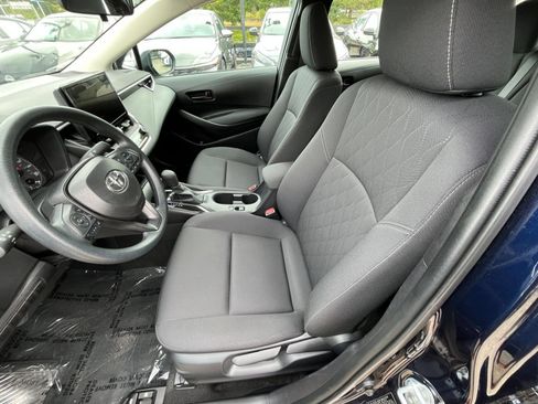 Used 2025 Toyota Corolla LE FWD image 27