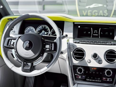 Used 2024 Rolls-Royce Cullinan image 73