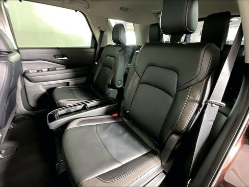 Used 2022 Nissan Pathfinder SL w/ SL Premium Package FWD image 35