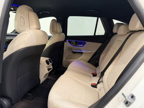 Certified 2023 Mercedes-Benz GLC 300 image 19