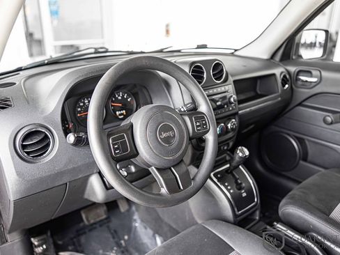 Used 2012 Jeep Patriot Sport image 17