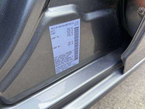 Used 2025 Nissan Altima 2.5 SV FWD image 29