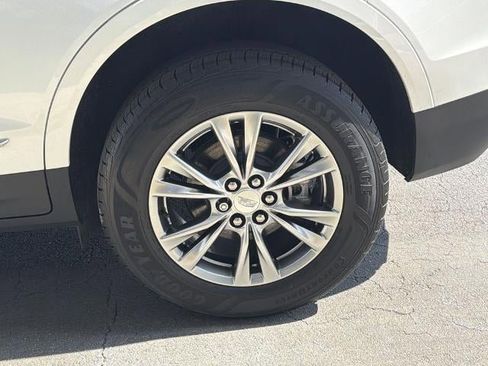Certified 2022 Cadillac XT5 Premium Luxury AWD/4WD image 21