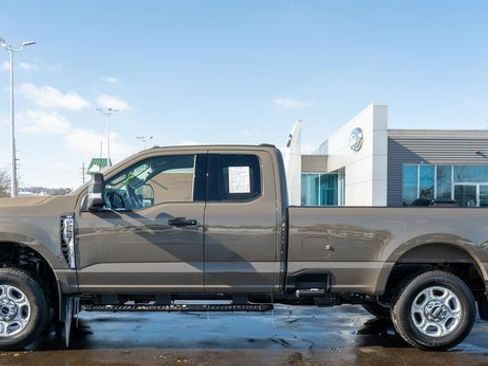 Used 2026 Ford F250 XLT w/ Snow Plow Prep Package image 9