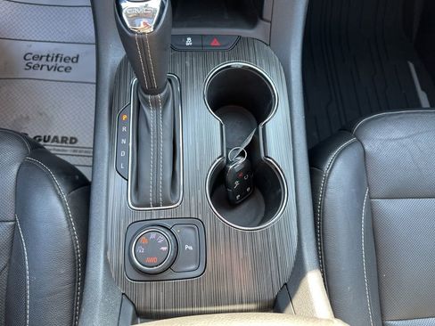 Used 2018 GMC Acadia SLT image 23