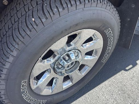 Used 2019 Ford F350 Lariat w/ Lariat Ultimate Package AWD/4WD image 9