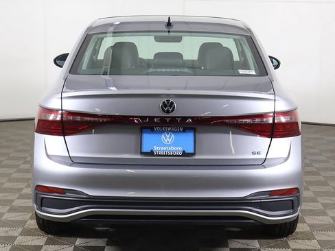 Used 2026 Volkswagen Jetta SE image 13
