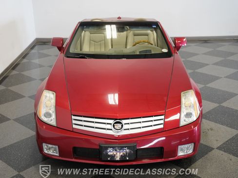 Used 2005 Cadillac XLR image 26