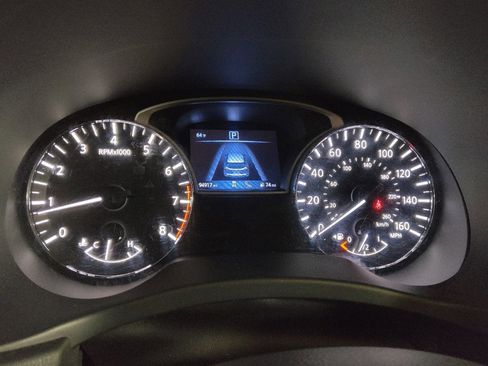 Used 2020 Nissan Pathfinder SV FWD image 23