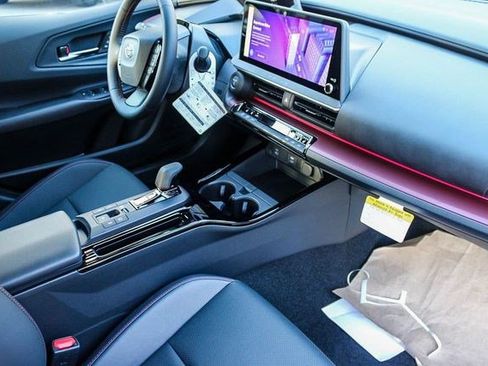 New 2026 Toyota Prius Plug-In Hybrid FWD image 19