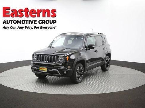 Used 2023 Jeep Renegade Latitude AWD/4WD image 56