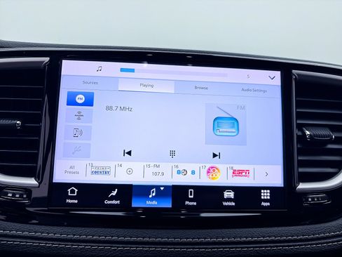 Used 2022 Chrysler Pacifica Touring-L w/ S Appearance Package FWD image 21